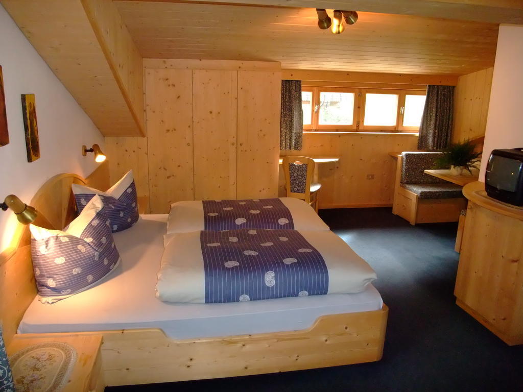 Garni Conturina Hotel Santa Cristina Val Gardena Szoba fotó
